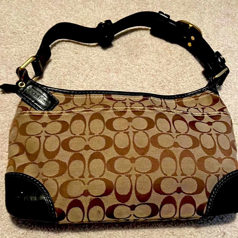 AUTHENTIC COACH PURSE